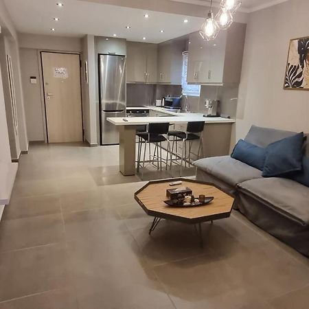 Casa Moderno Near The Beach アテネ エクステリア 写真